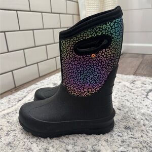 NWT Kids BOGS Winter Boots